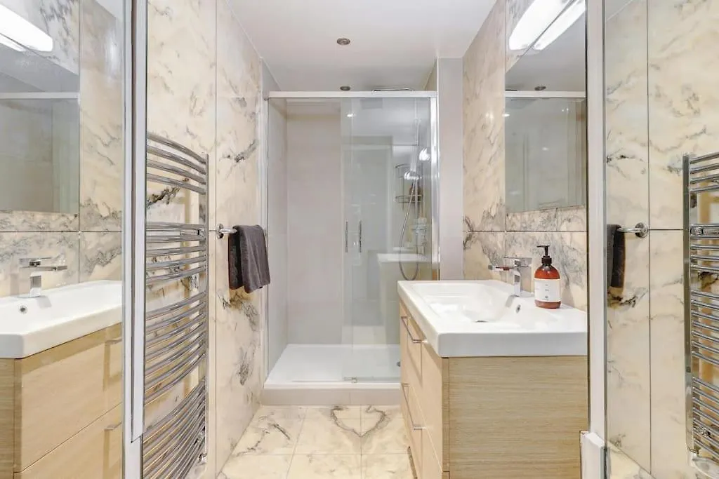 Apartment Une Vue Sur Les Champs-Elysees Paris France
